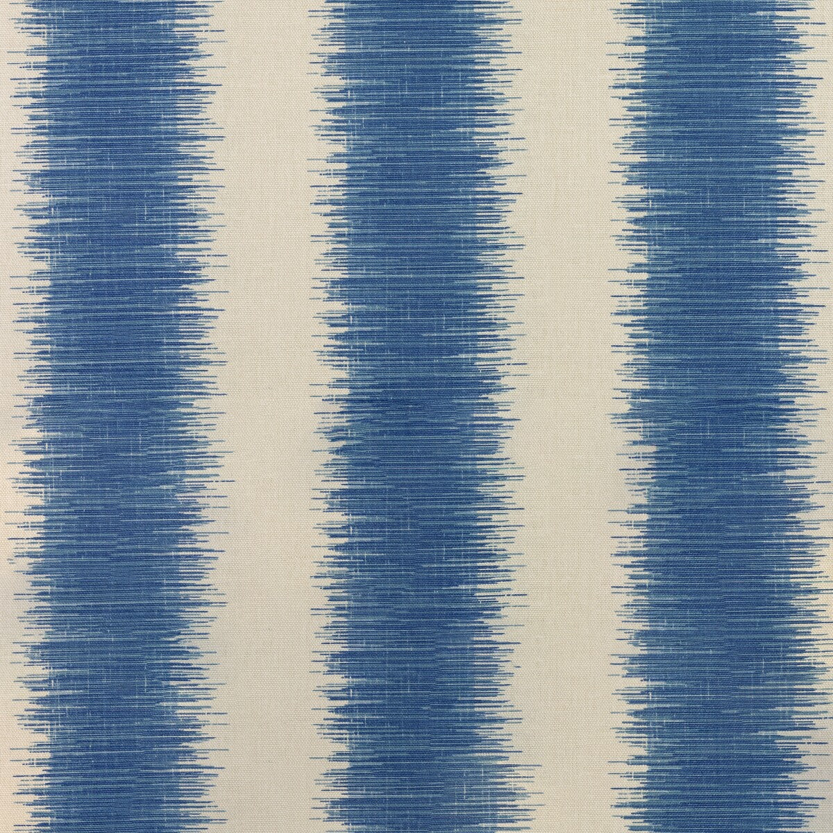 2020135-516 HAMPTON STRIPE BLUE/ECRU LEE JOFA Fabrics Drapery Upholstery