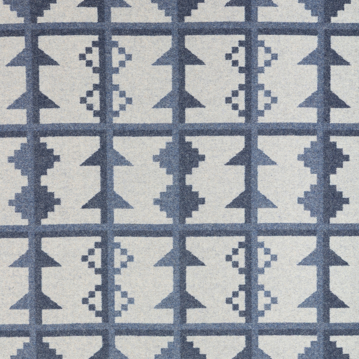 37526-5 KRAVET COUTURE VALLEY TRAIL INDIGO