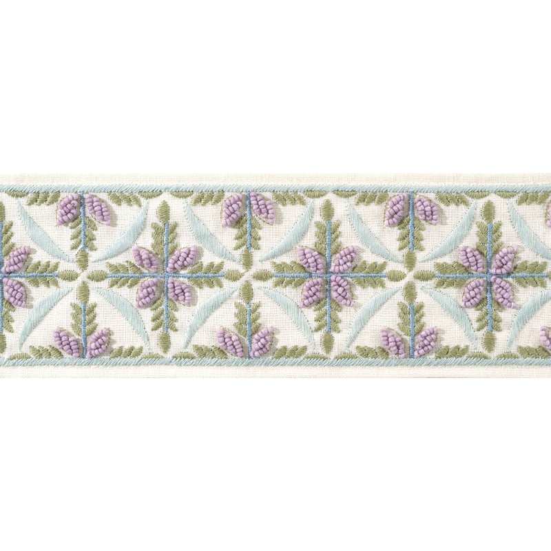 AE12342 Anna French Lilac and Willow Fabric