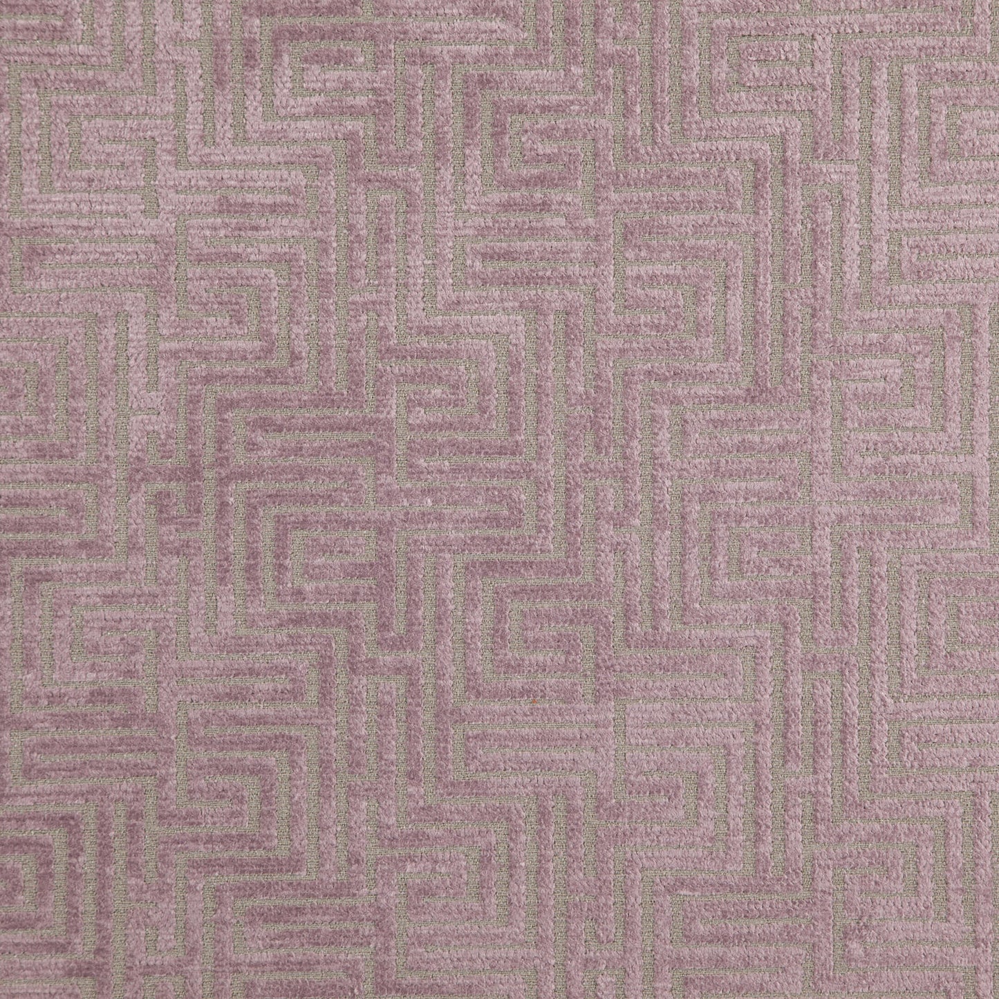 AQ2326 Maxwell CHENILLE PATTERN # 326 PLUM CLASSICCHENILL