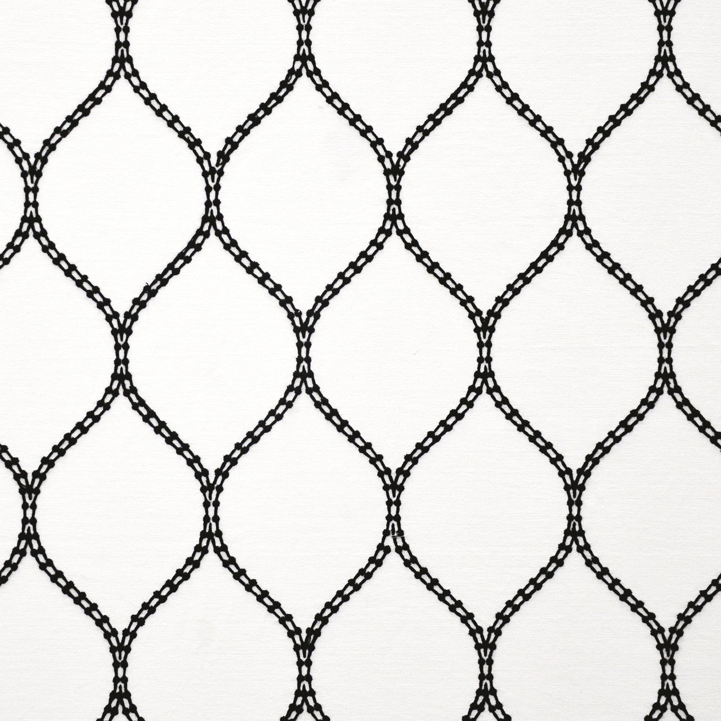 BDB528 Maxwell DRAPERY/MULTI- PATTERN # 528 JET CT-ROCKSALT