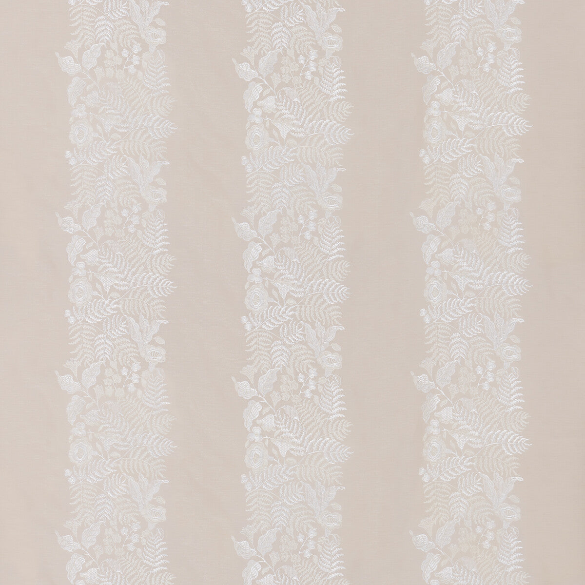 BF11023-104 KEMPSFORD IVORY G P & J BAKER DRAPERY