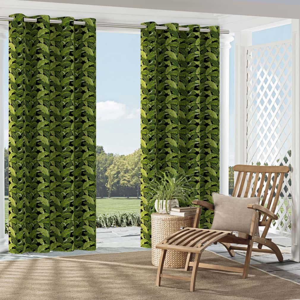 D2715 Leaves,Tropical & Botanical Rainforest Black,Green Charlotte Fabrics