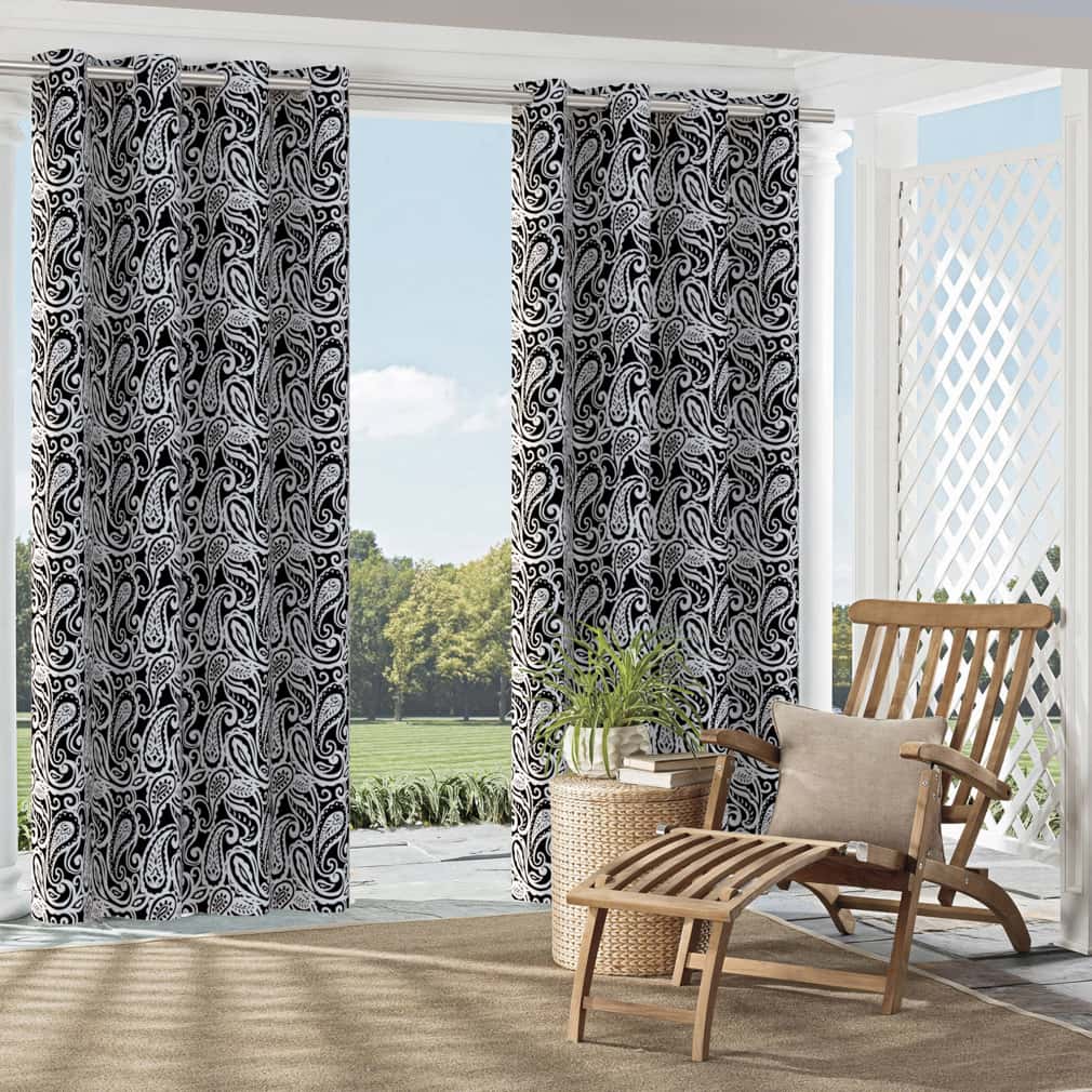 D2759 Paisley Raven Black Charlotte Fabrics