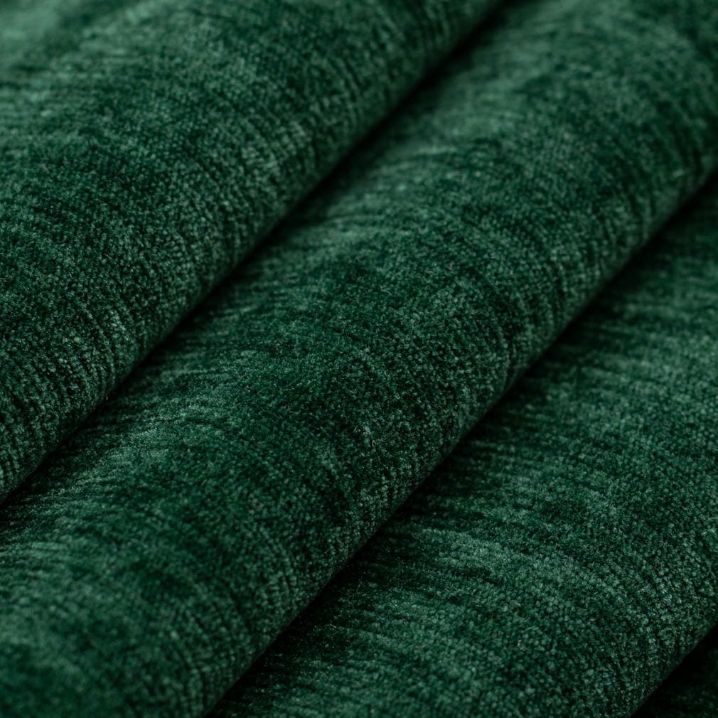 D4710 Plain & Solid Emerald Green Charlotte Fabrics