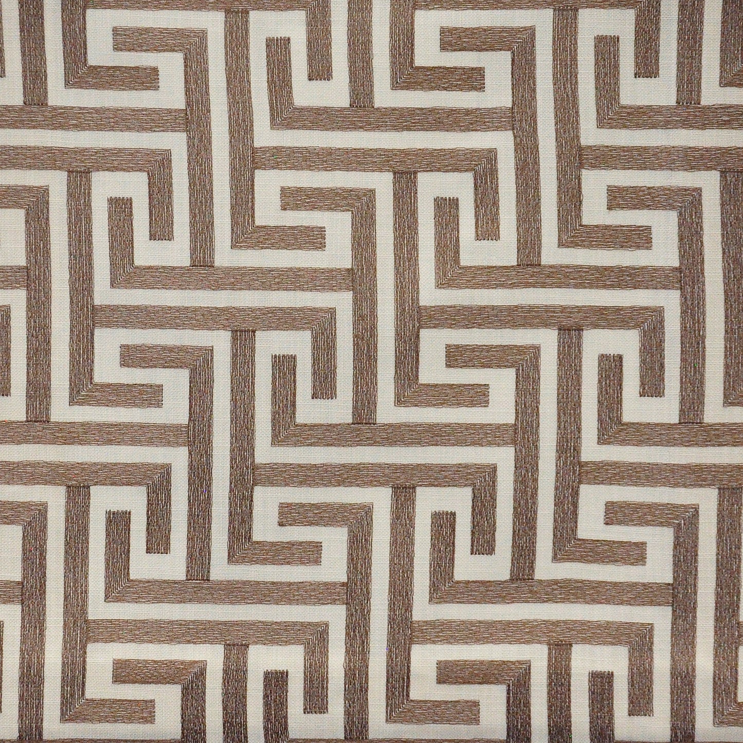 FQ2712 Maxwell UPHOLSTERY PATTERNS # 712 BRONZE CT-LYCHEE