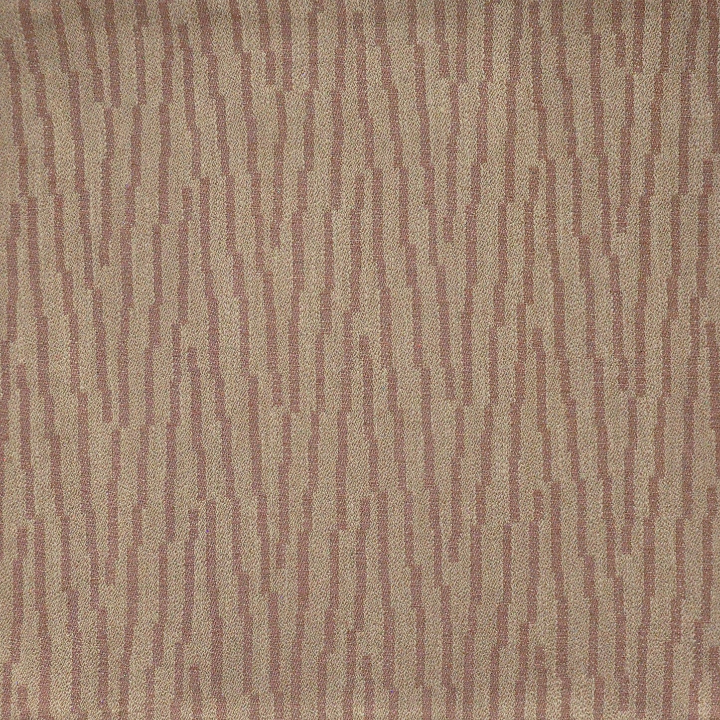 SNO718 Maxwell UPHOLSTERY PATTERNS # 718 LILAC CT-LYCHEE