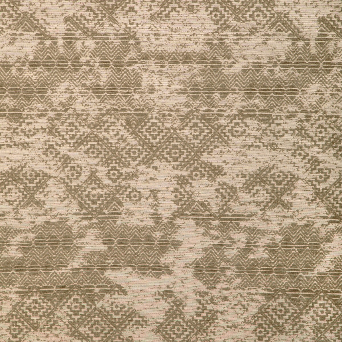 37546-30 MESQUITE SAGE KRAVET CONTRACT