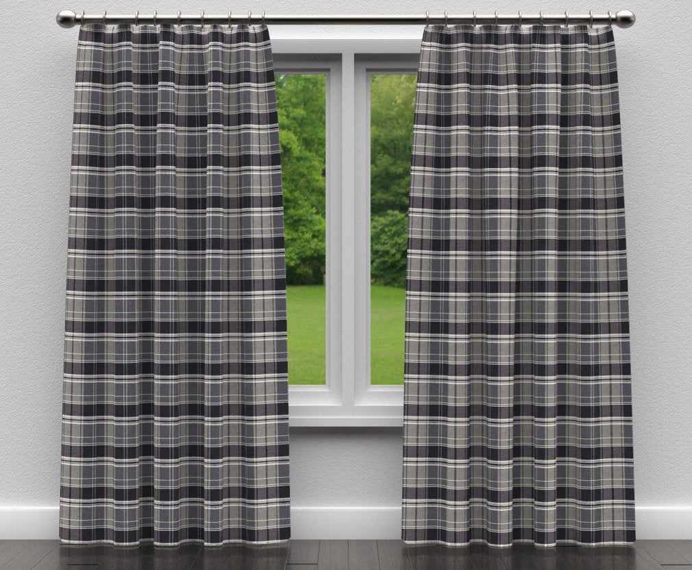 5805 Plaid Onyx Plaid Black Charlotte Fabrics