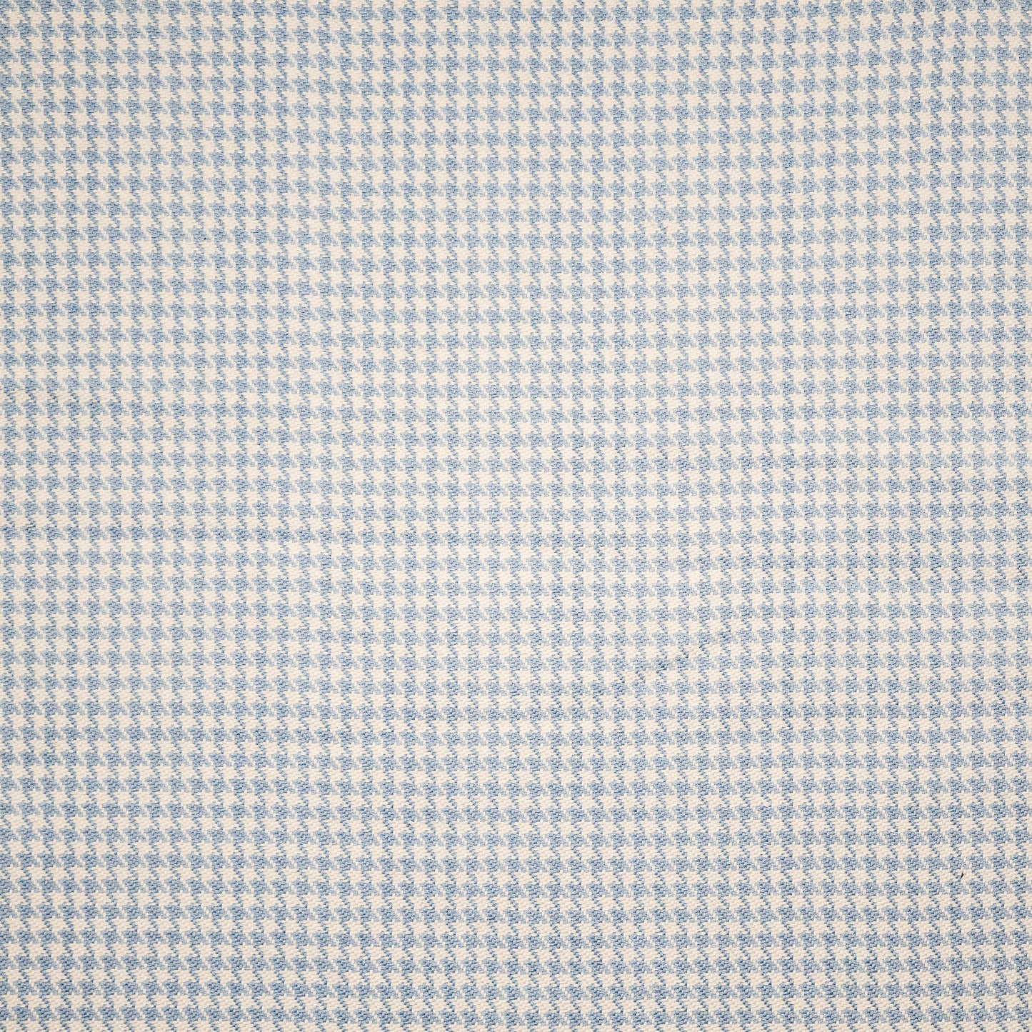 BEV104 Maxwell DRAPERY/MULTI- PATTERN # 104 MIST CT-PACIFIC