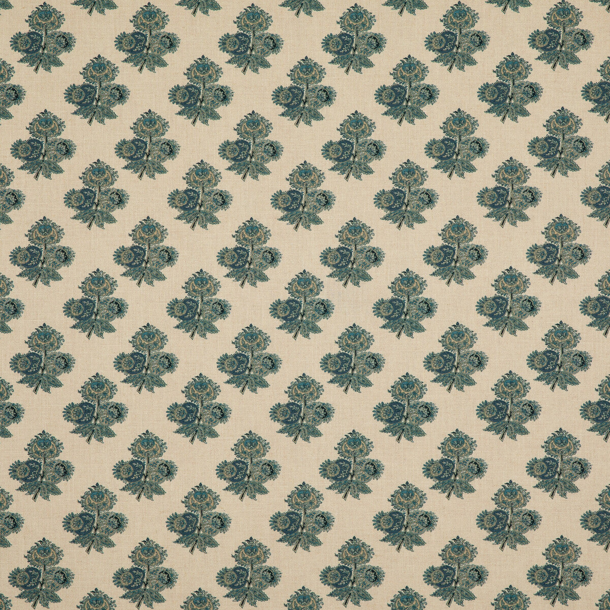 BP10823-2 POPPY PAISLEY INDIGO G P & J BAKER Fabrics Drapery Upholstery