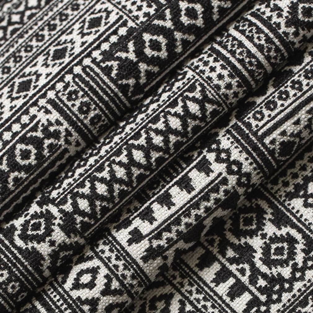 CB700-531 Abstract & Geometric nan Black Charlotte Colors
