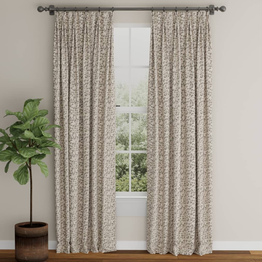 D3796 Animal Print Smoke Grey & Silver Charlotte Fabrics