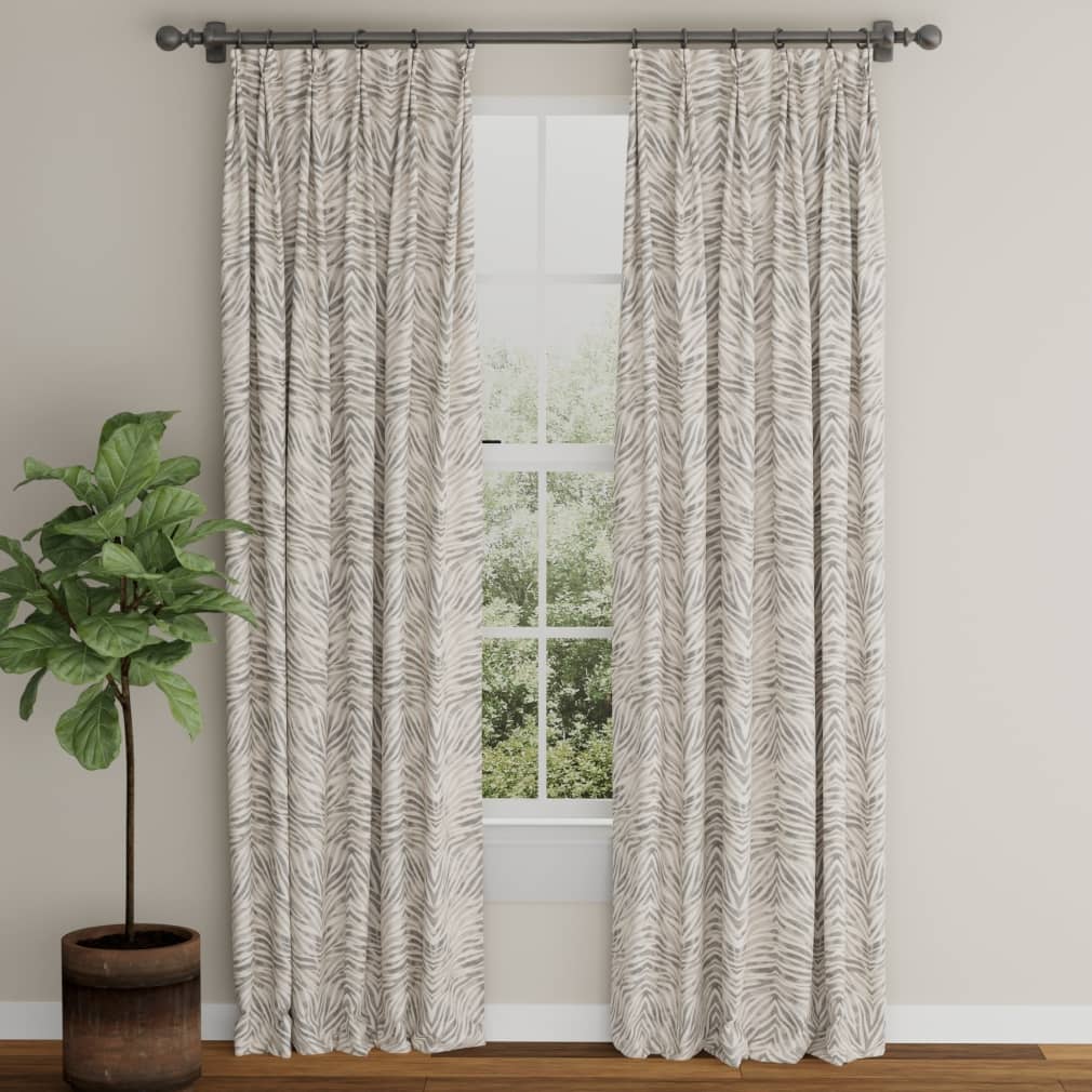 D3802 Animal Print Ash Grey & Silver Charlotte Fabrics