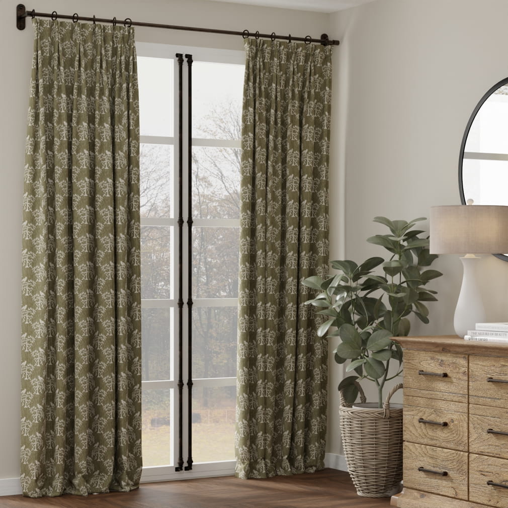D4777 Leaves,Novelty Willow Fern Green Charlotte Fabrics