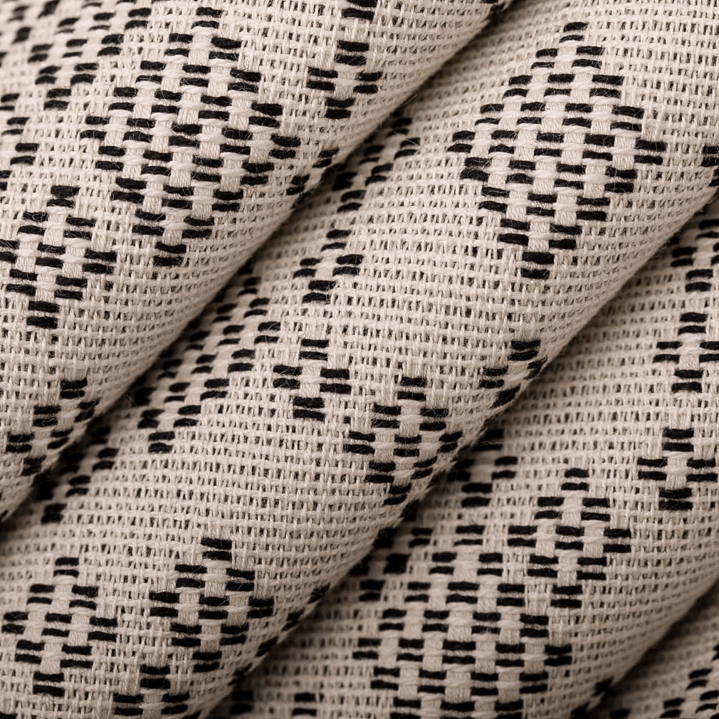 F400-185 Abstract & Geometric nan Black Performance Colors