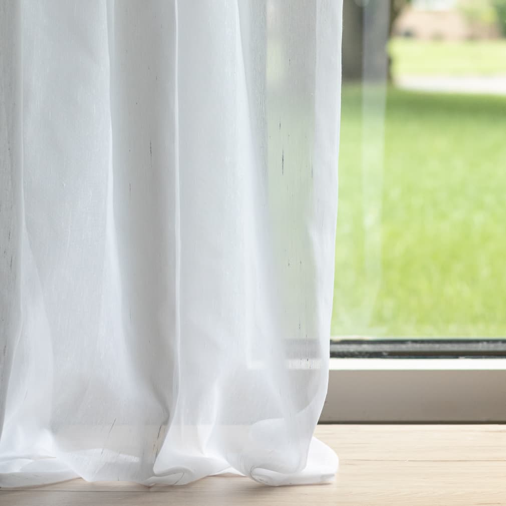 SH142 Plain & Solid Eggshell White & Ivory Charlotte Fabrics