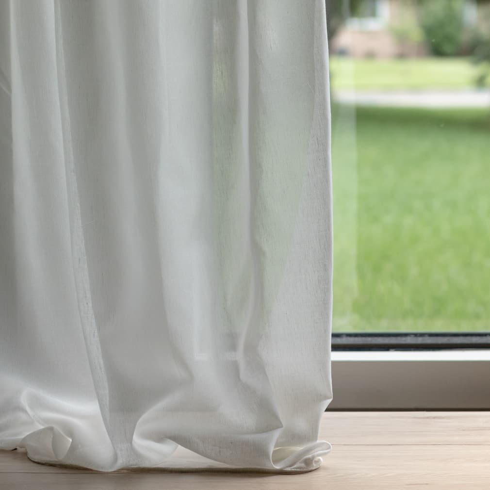 SH156 Plain & Solid Candle White White & Ivory Charlotte Fabrics