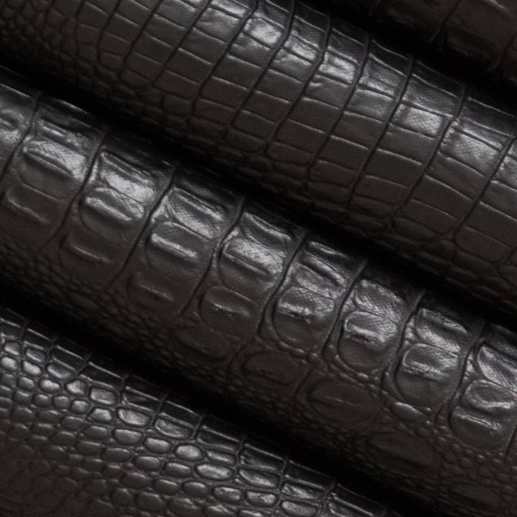 V614 Animal Print Ebony Black Charlotte Fabrics Vinyl