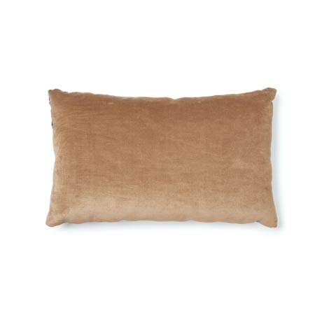 SO17518 TEMARA EMBROIDERED Schumacher Pillow