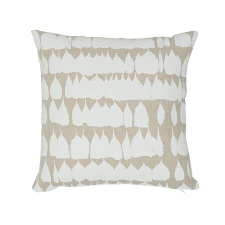 SO17520 QUEEN OF SPAIN Schumacher Pillow