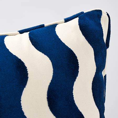 SO6942 THE WAVE Schumacher Pillow