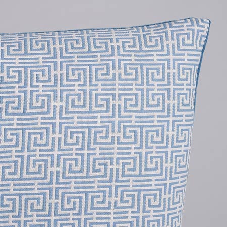 SO7056 CHINOIS FRET Schumacher Pillow-Sky Ivory