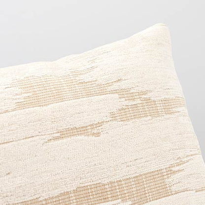 SO7255 GIBSON Schumacher Pillow-Natural