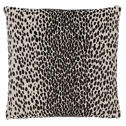 SO7391 CHEETAH VELVET Schumacher Pillow-Java