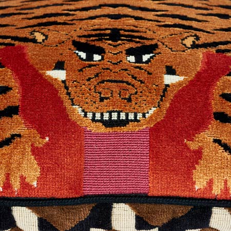 SO7723 JOKHANG TIGER VELVET Schumacher Pillow