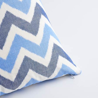 SO7946 VEDADO IKAT Schumacher Pillow